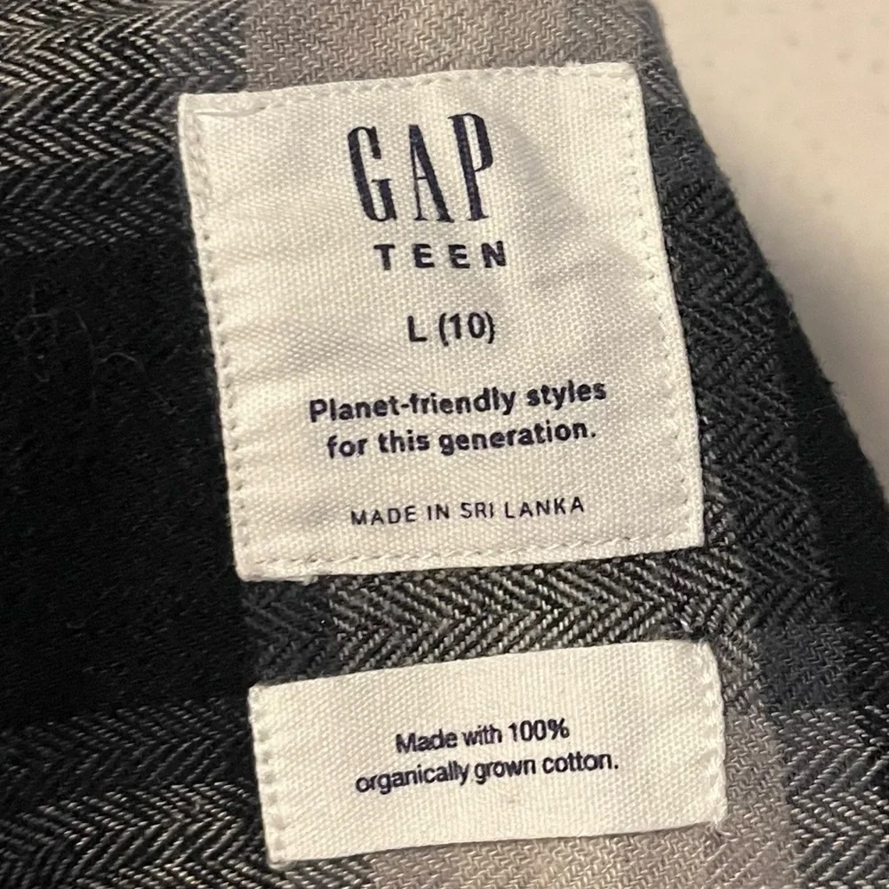 Gap Teen • Black White Plaid Flannel Button Down Shirt